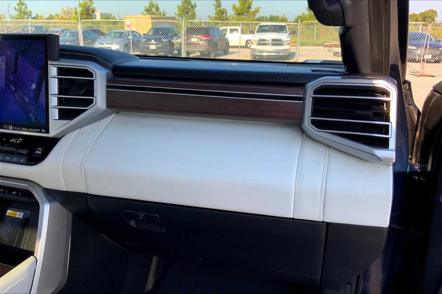 2022 Toyota Tundra CapStone photo 16