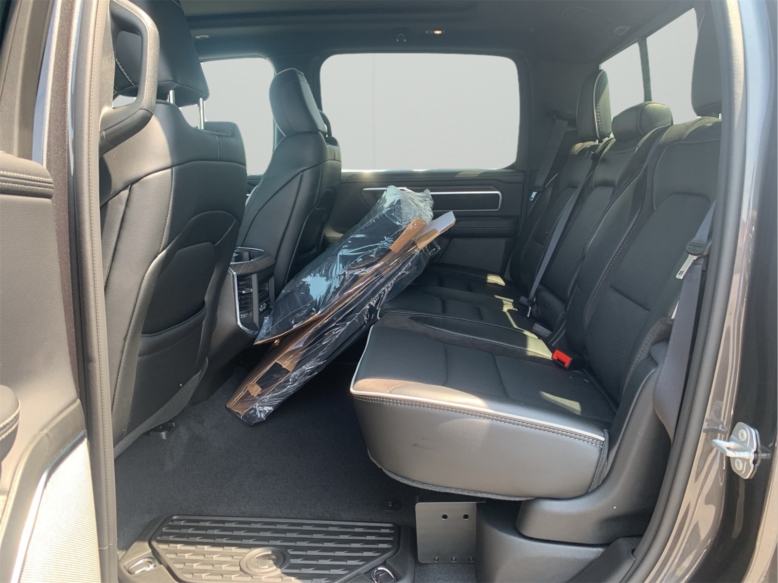 2026 Ram 1500 Laramie photo 22