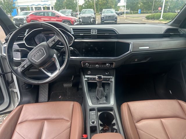 2019 Audi Q3 Premium Plus photo 8