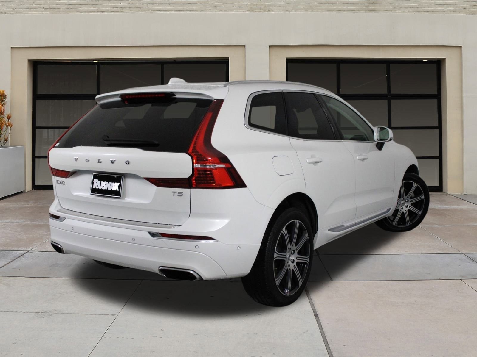 2021 Volvo XC60 T5 Inscription photo 3