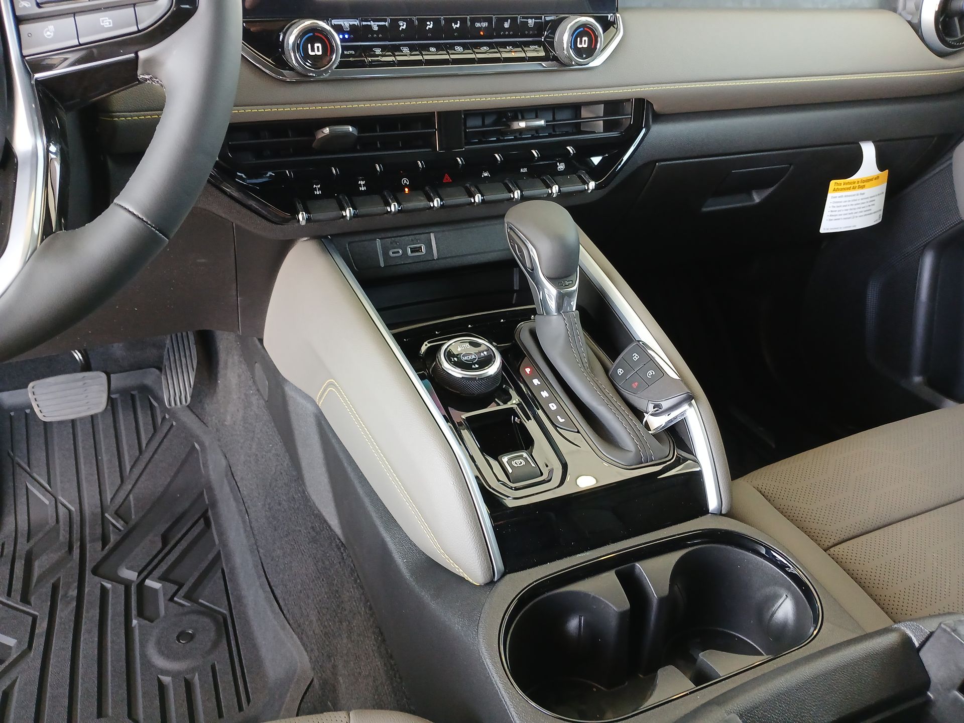 2025 Chevrolet Colorado ZR2 photo 15