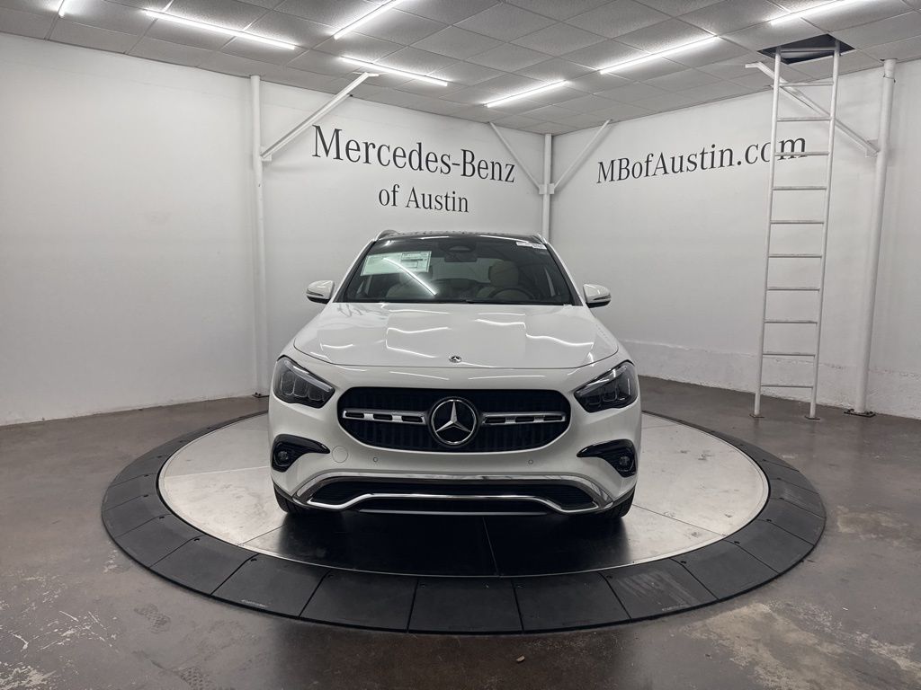 2026 Mercedes Benz GLA 250 4MATIC photo 2