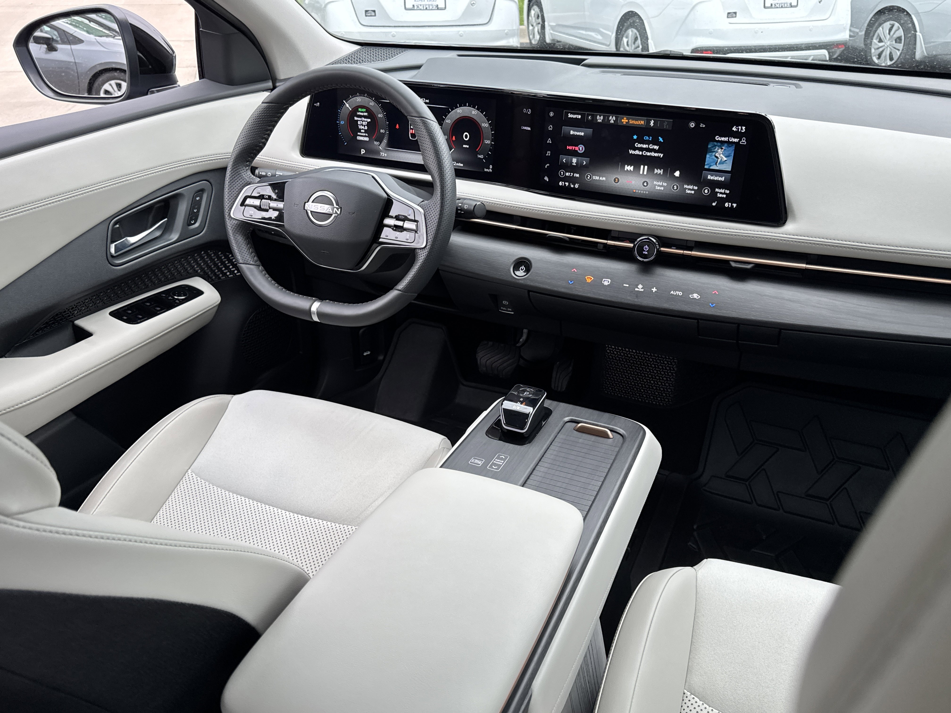 2024 Nissan ARIYA Engage photo 4