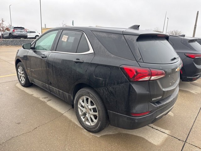 2024 Chevrolet Equinox LT photo 3