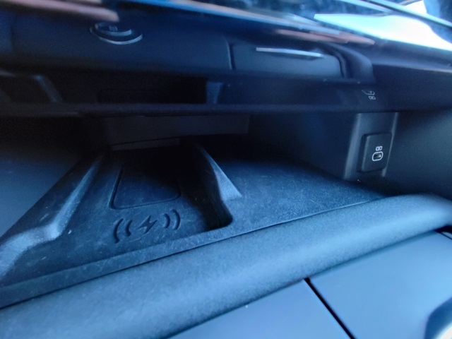 2024 Land Rover Discovery SE photo 37