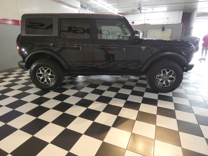 2023 Ford Bronco Base Big Bend Black Diamond Outer Banks Badlands Wildtrak Everglades photo 3