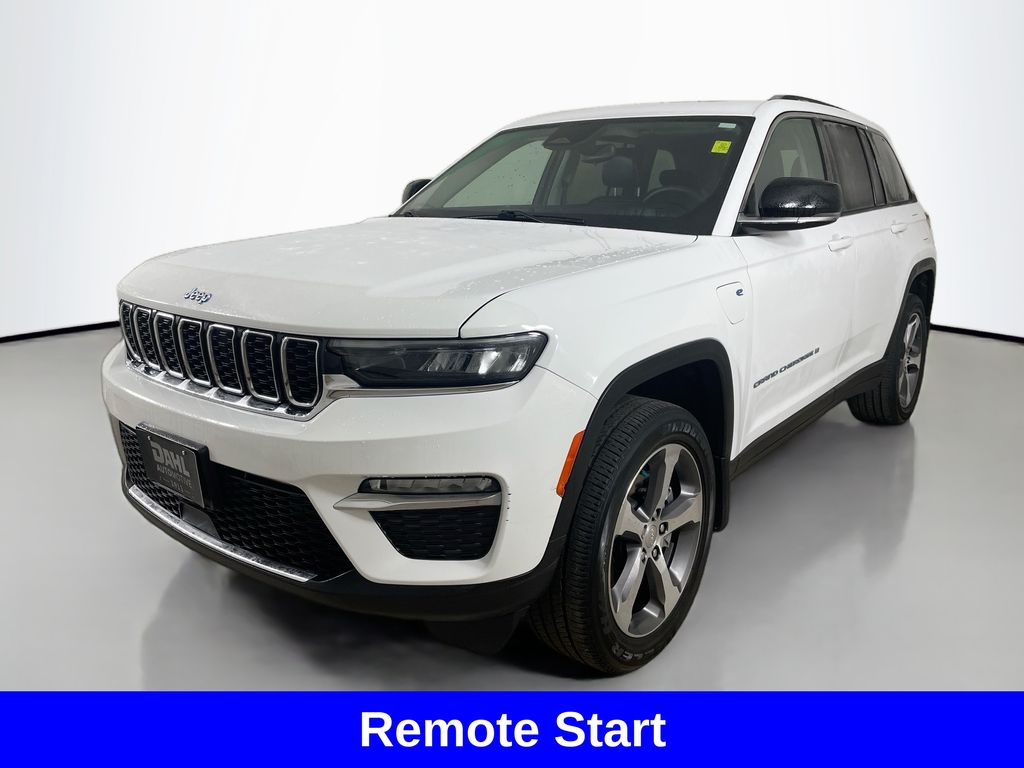 2023 Jeep Cherokee 4xe photo 3