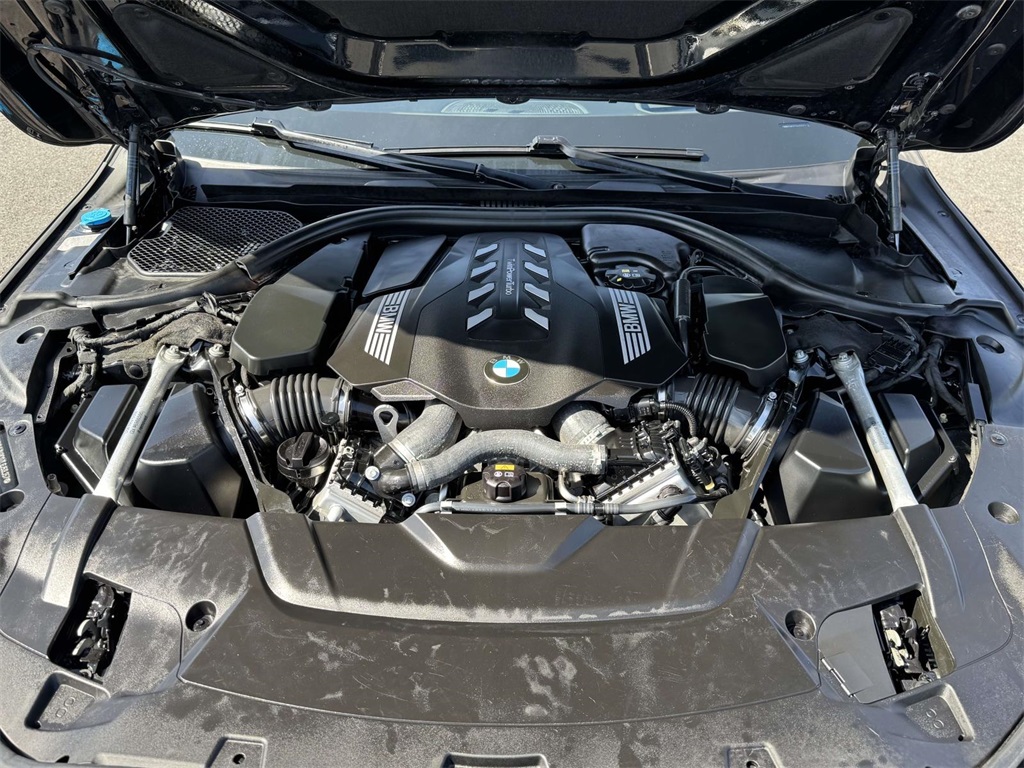 2020 Bmw 750i xDrive Sedan photo 13