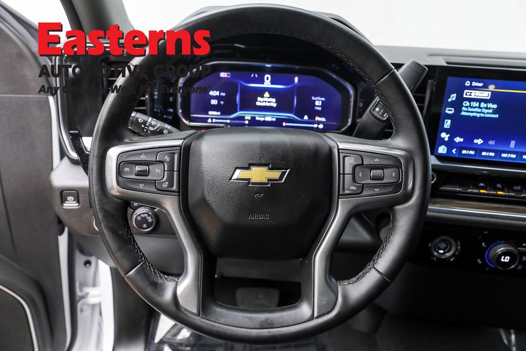 2024 Chevrolet Silverado 1500 LT photo 9