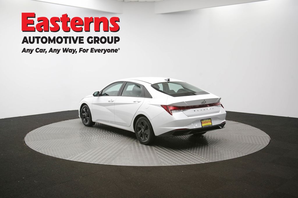 2022 Hyundai Elantra SEL Convenience photo 54