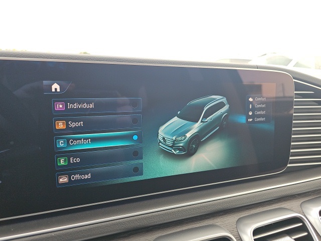 2026 Mercedes Benz GLS 450 4MATIC photo 30