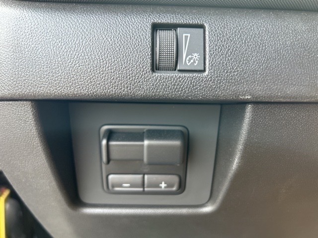 2024 Chevrolet Colorado Z71 photo 14