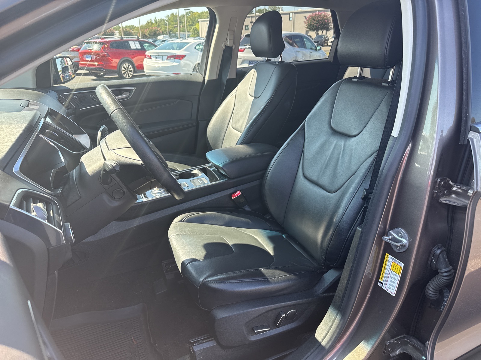 2019 Ford Edge Titanium photo 6