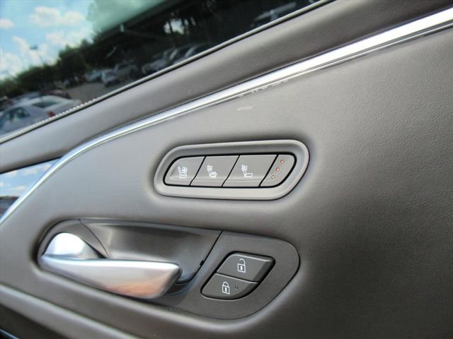 2023 Cadillac Escalade photo 31