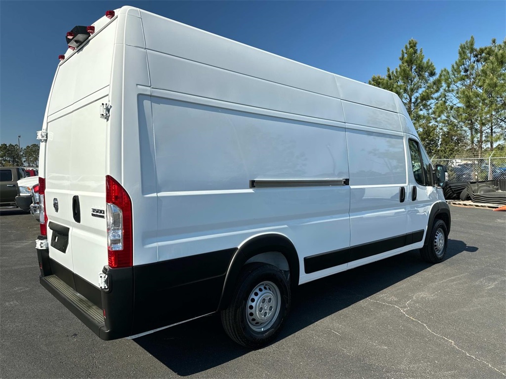 2024 Ram ProMaster 3500 photo 2