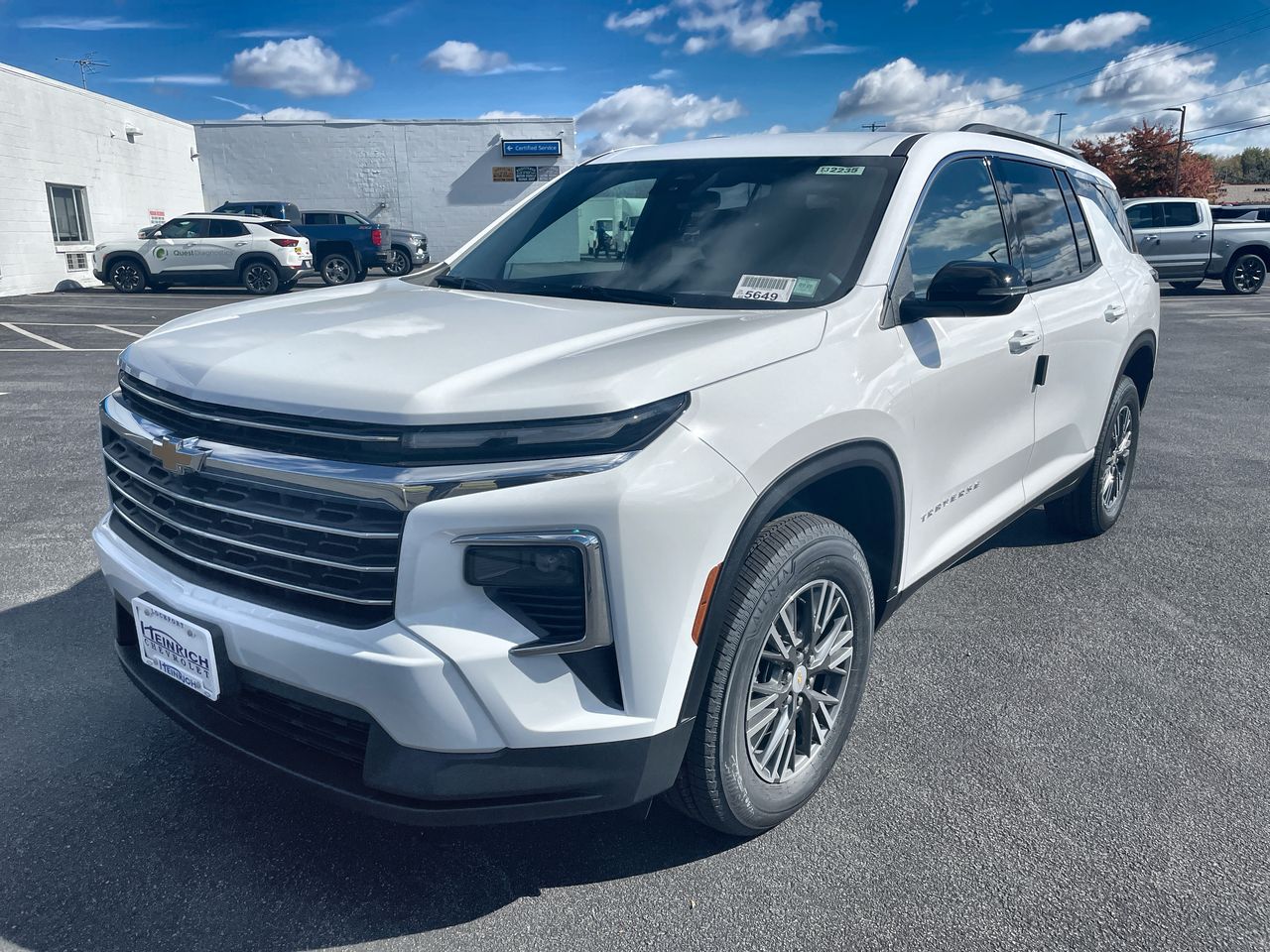 2026 Chevrolet Traverse photo 2