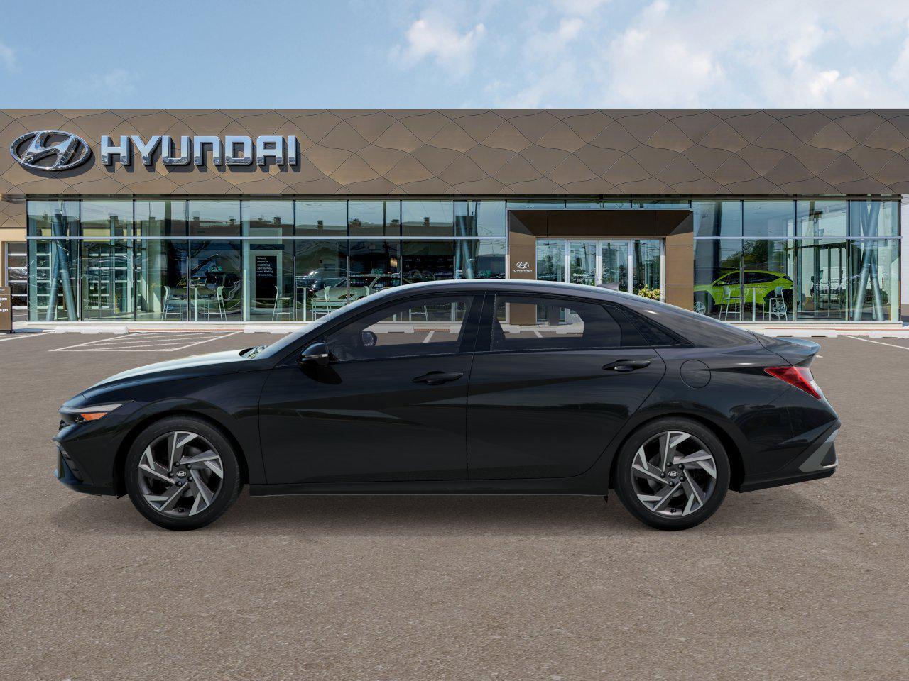 2025 Hyundai Elantra SEL Sport photo 2