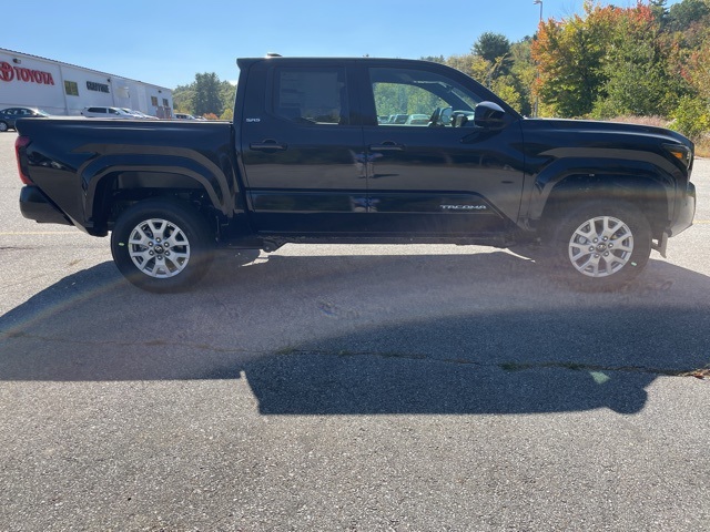 2025 Toyota Tacoma SR5 4x4 Double Cab photo 3