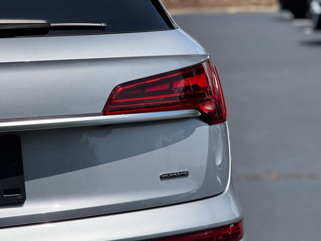 2024 Audi Q5 45 S line Premium Plus photo 7