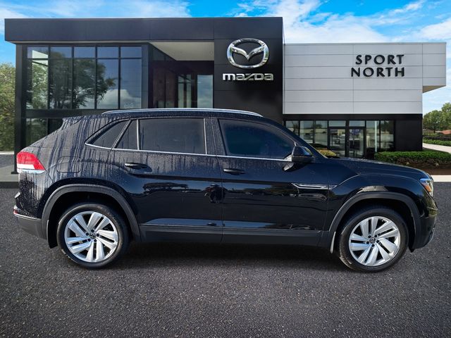 2022 Volkswagen Atlas Cross Sport SE Technology photo 2