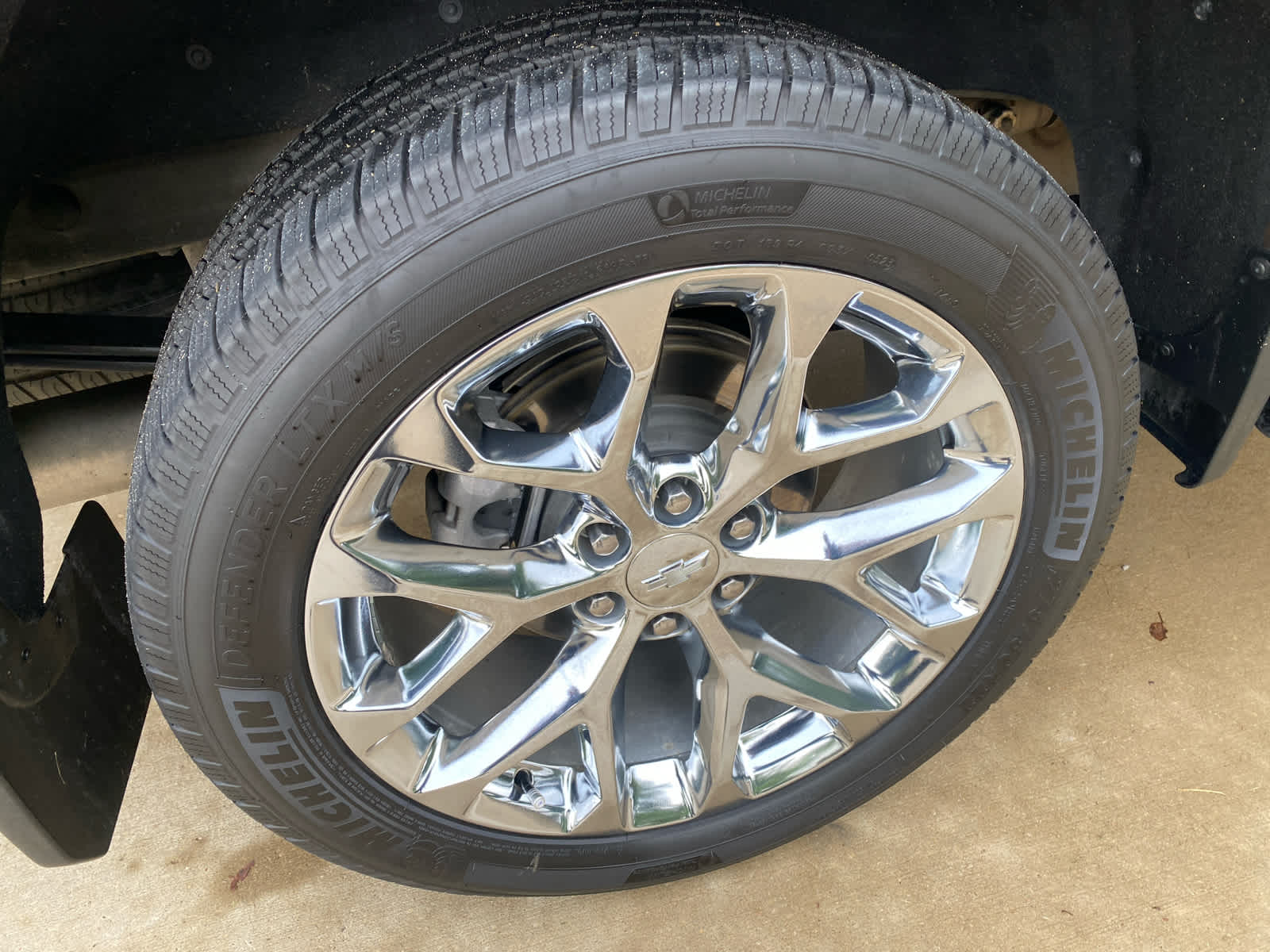 2019 Chevrolet Silverado 1500 High Country photo 28