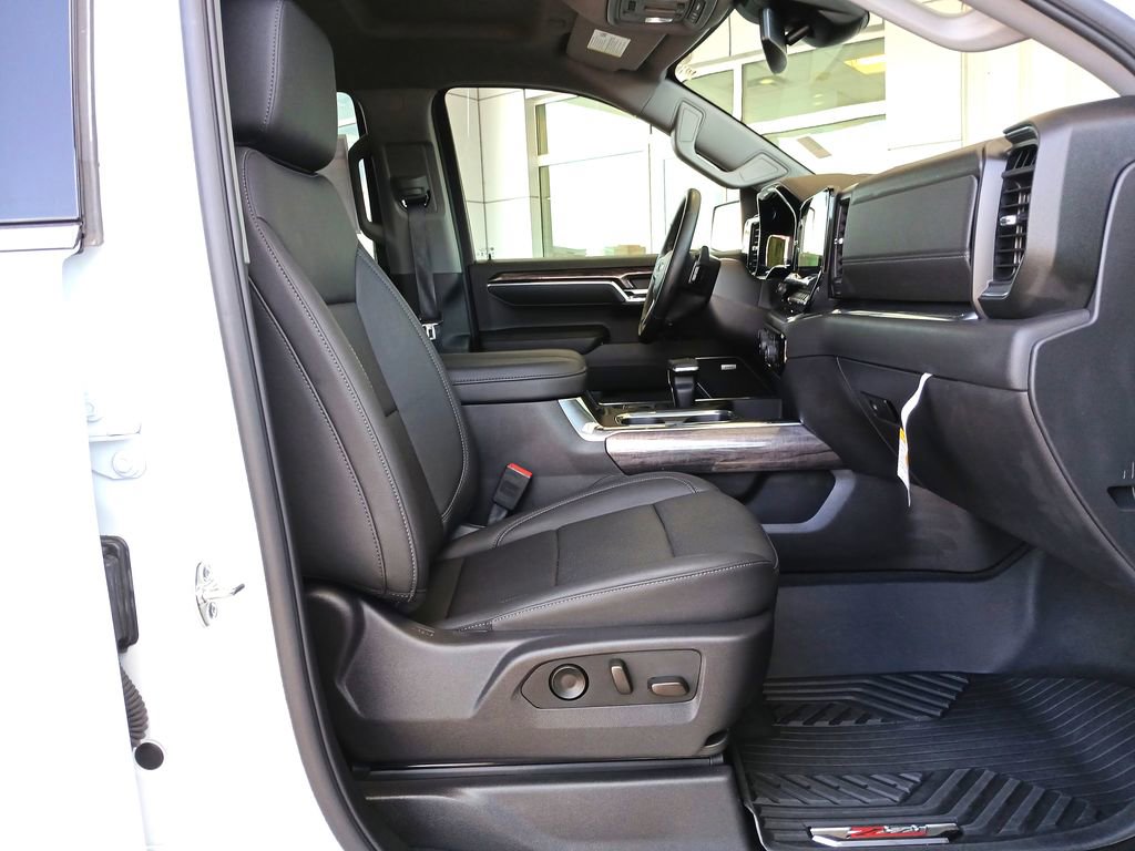 2025 Chevrolet Silverado 1500 LTZ photo 29