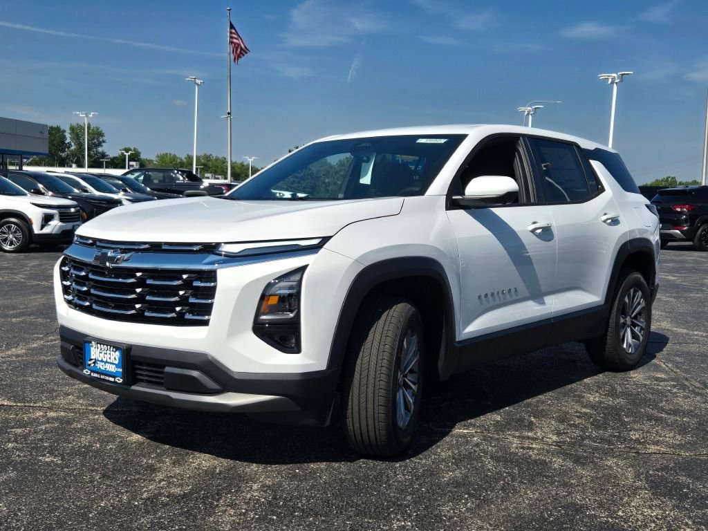 2026 Chevrolet Equinox LT photo 2