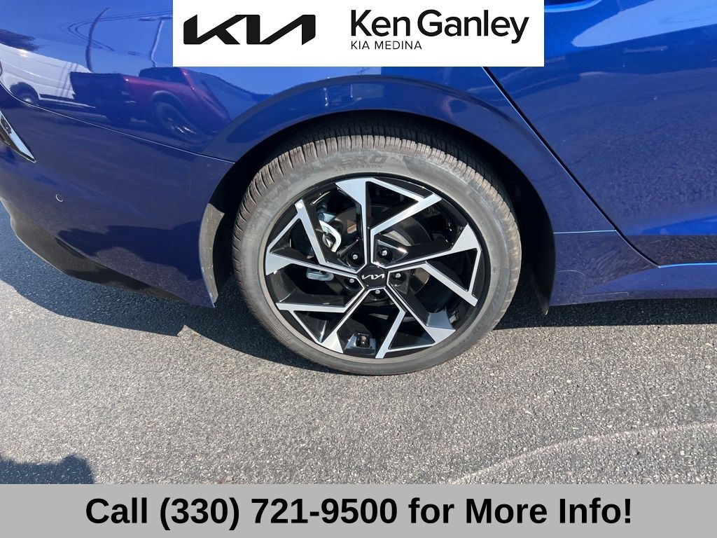 2025 Kia K5 EX photo 21
