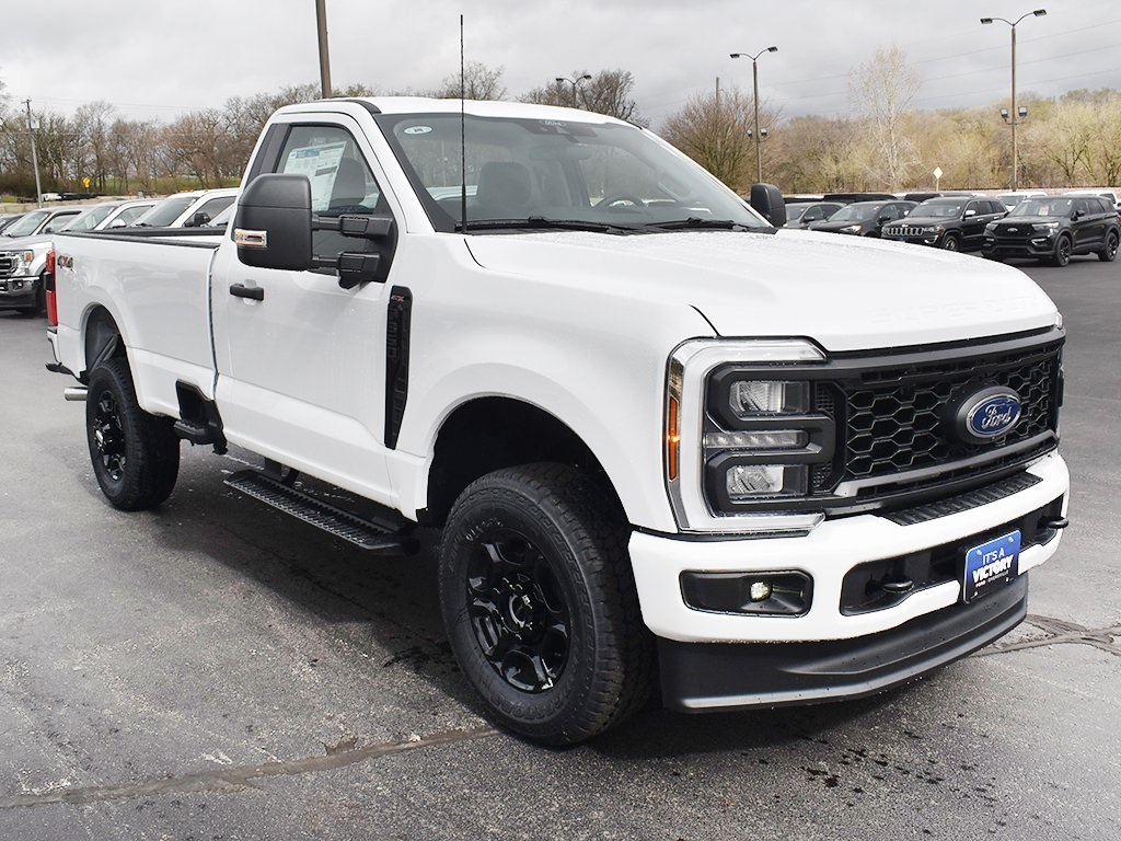2025 Ford F-350 XL photo 9