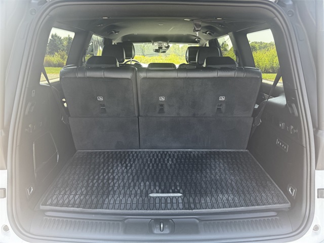 2024 Jeep Wagoneer Series III photo 16