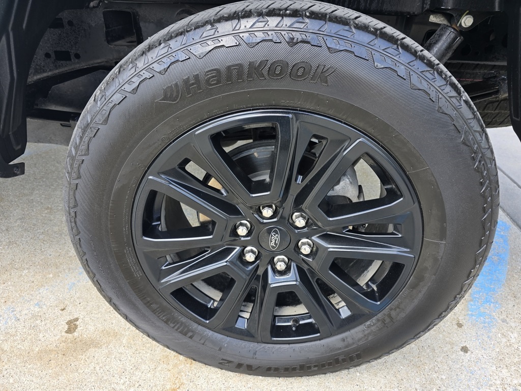 2024 Ford F-150 Platinum photo 27