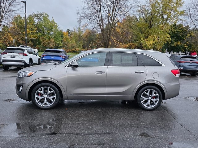 2017 Kia Sorento SX photo 2