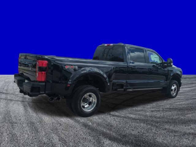 2025 Ford F-350 Platinum photo 4