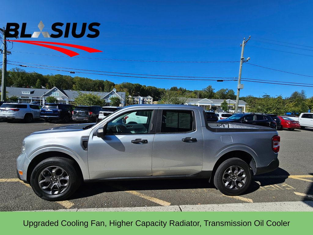 2022 Ford Maverick XLT photo 2
