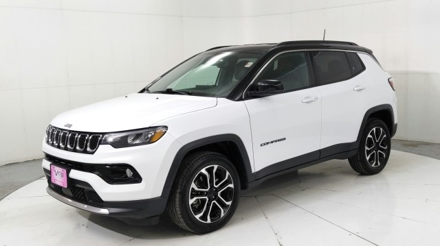 Used 2023 WHITE Jeep Limited image 1