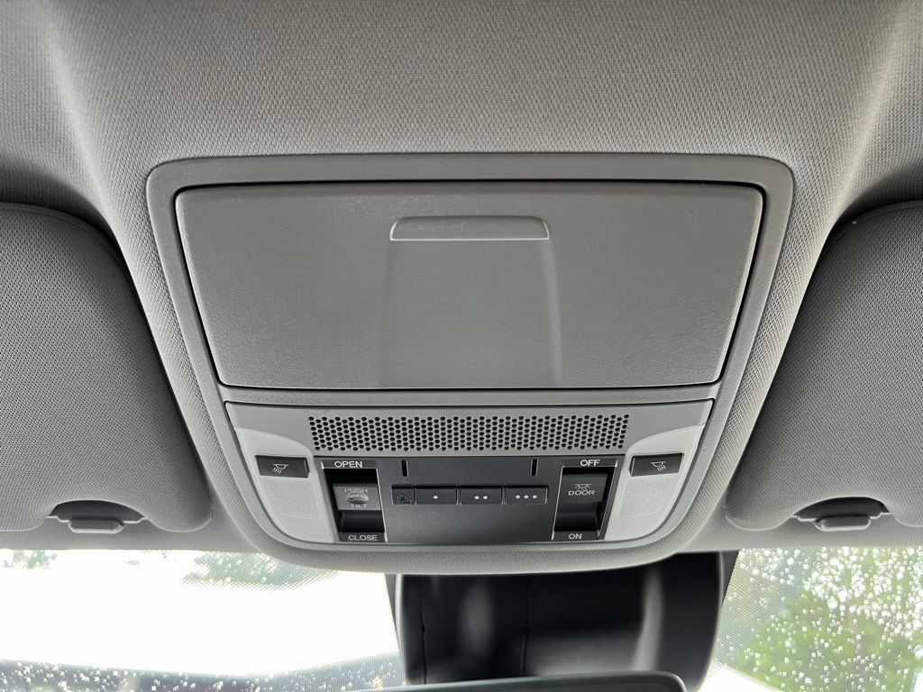 2020 Acura MDX SH-AWD photo 25