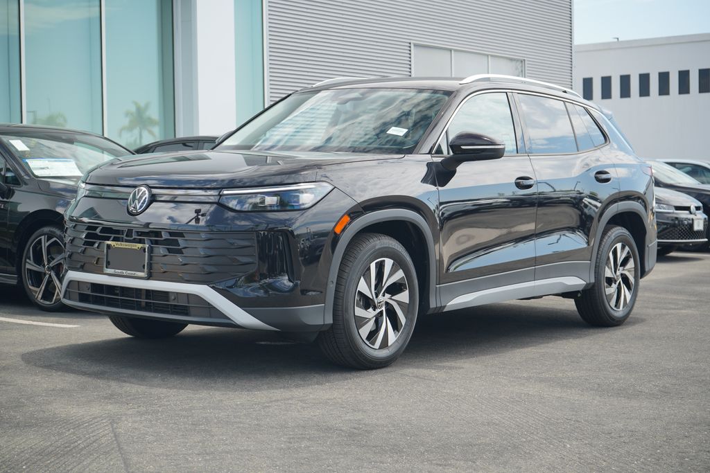 2025 Volkswagen Tiguan S's photo