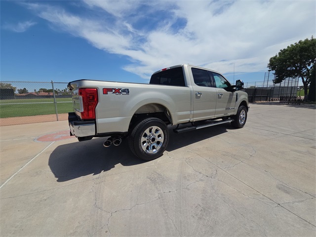 2018 Ford F-250 Lariat photo 4