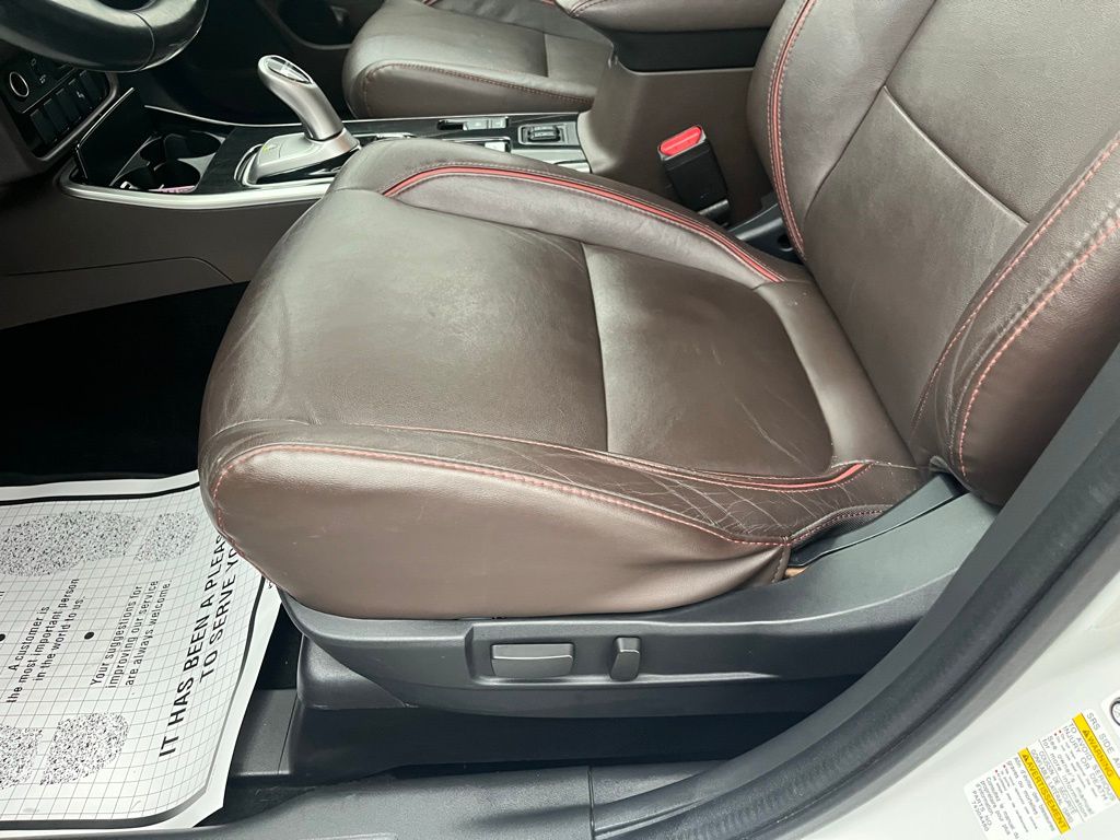 2018 Mitsubishi Outlander PHEV SEL photo 10