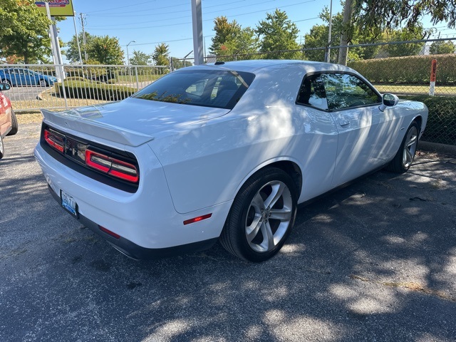 2018 Dodge Challenger R/T photo 3