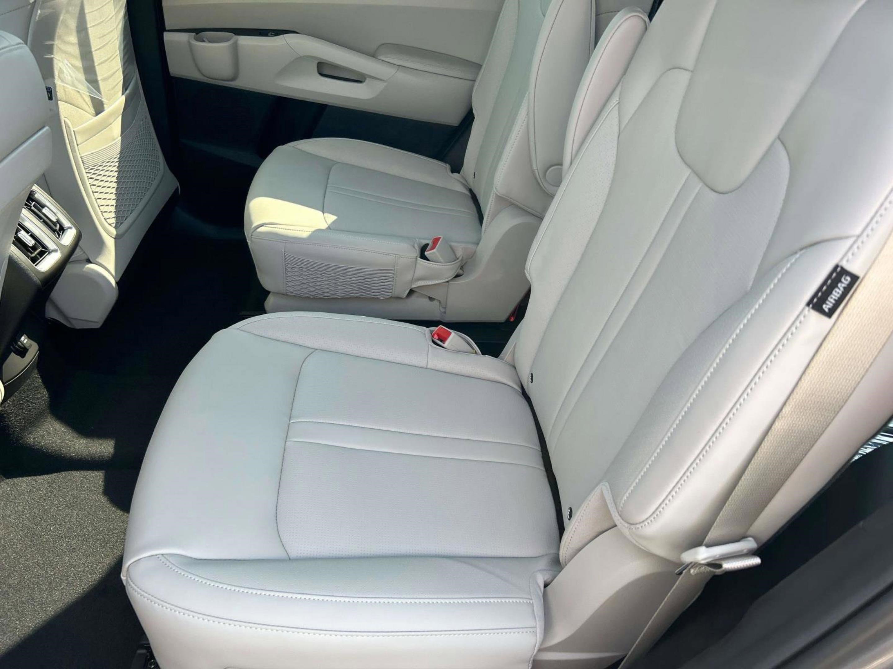2025 Kia Sorento Hybrid EX photo 18