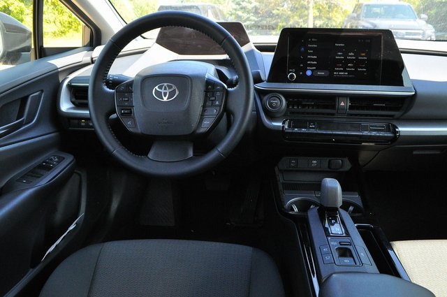 2024 Toyota Prius LE photo 15