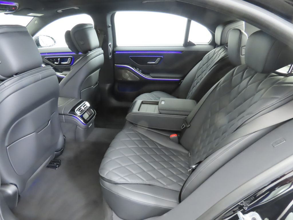 2025 Mercedes Benz S 580 4MATIC photo 21