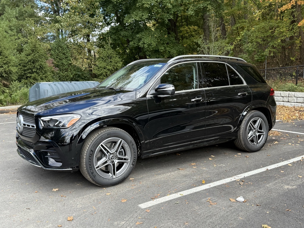 2026 Mercedes Benz GLE 450 4MATIC photo 4