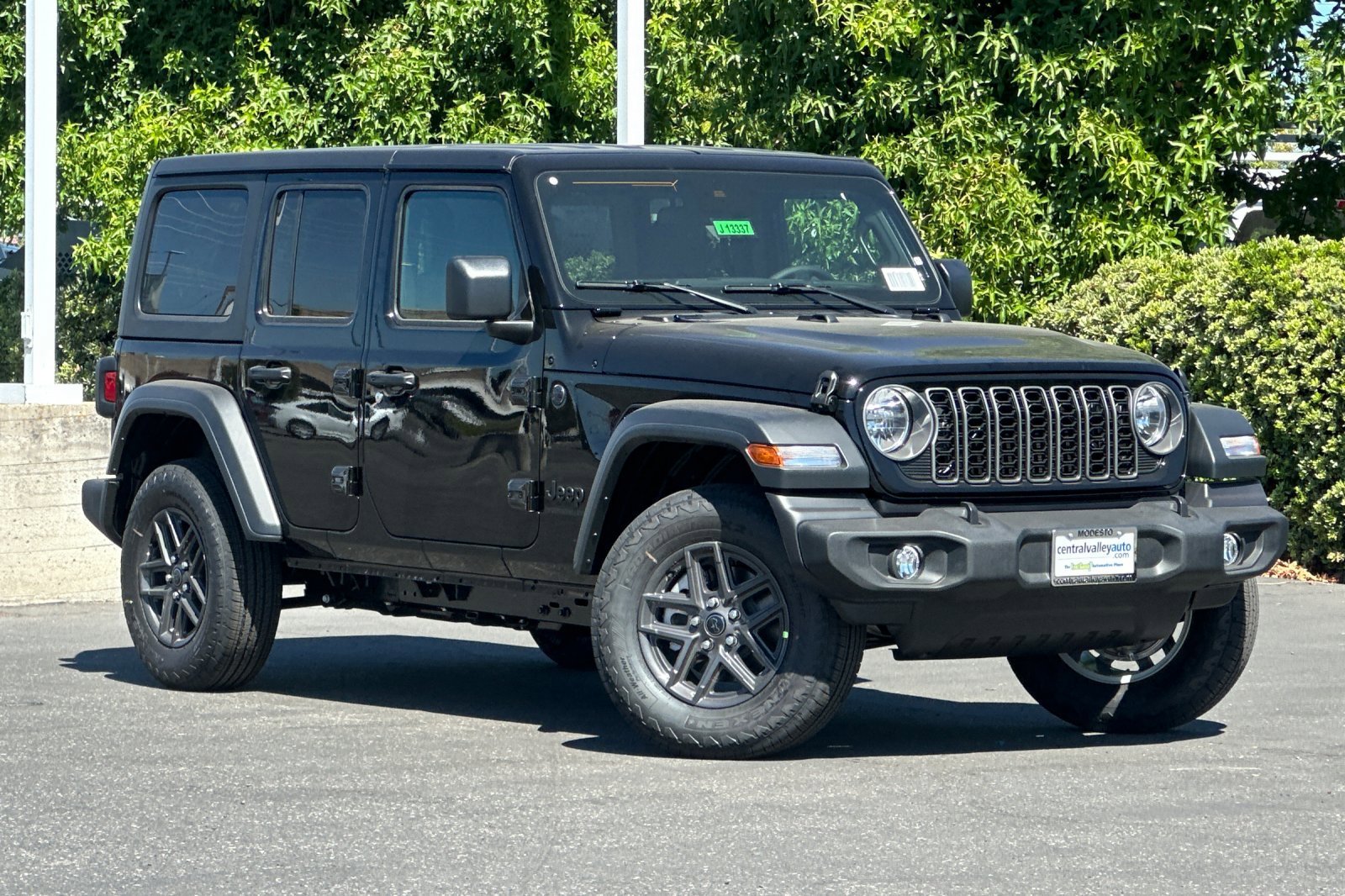 2025 Jeep Wrangler Sport S photo 2