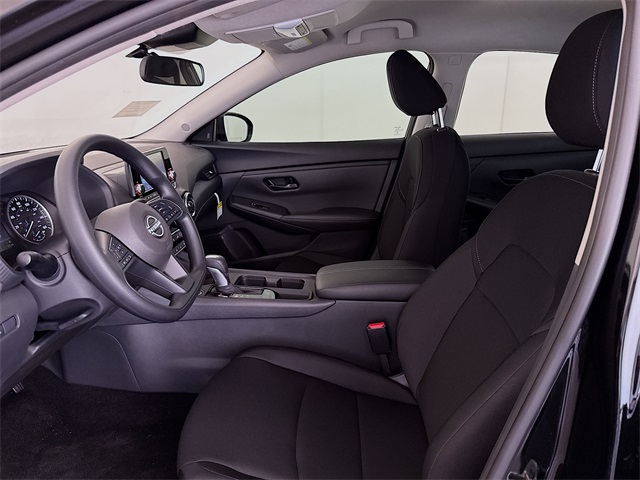 2025 Nissan Sentra S photo 5