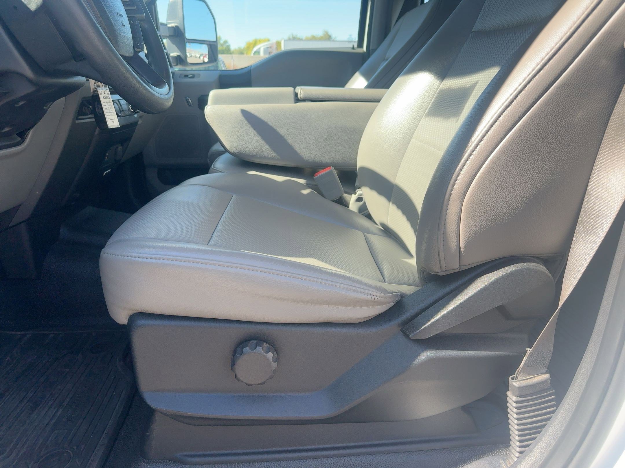 2017 Ford F-350 XL photo 14