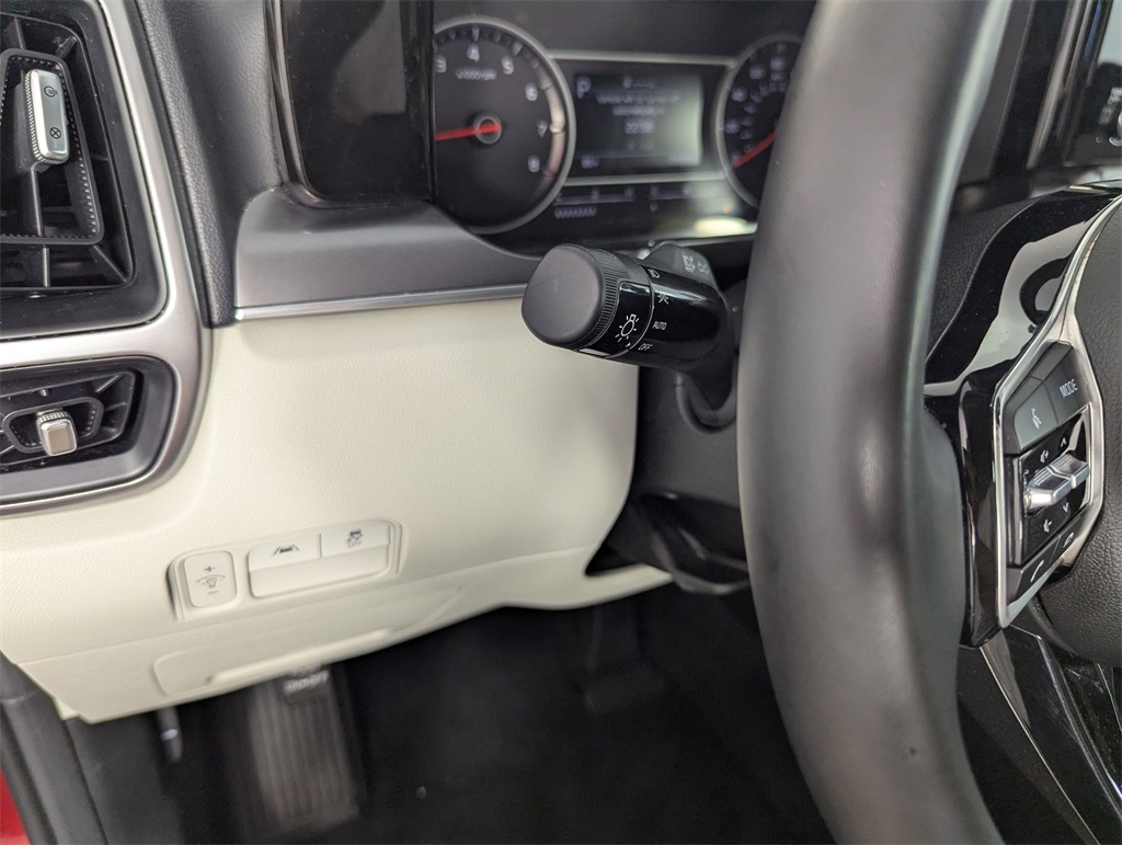 2023 Kia Sorento S photo 17