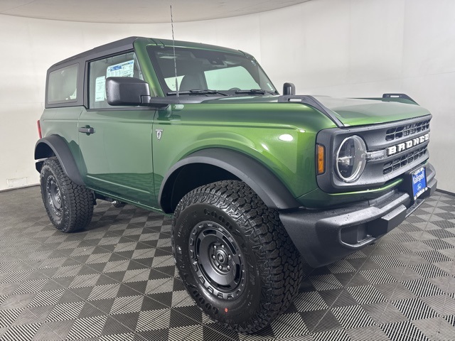 2025 Ford Bronco 2-Door Base's photo