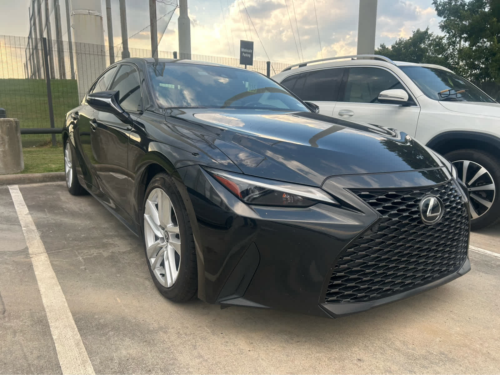 2021 Lexus IS 300 photo 2